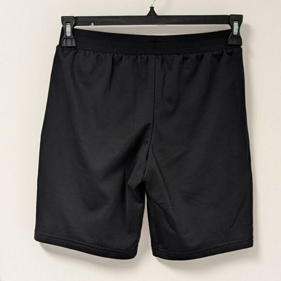 NWOT Under Armour Boys Black Shorts | YLG - Picture 2 of 3